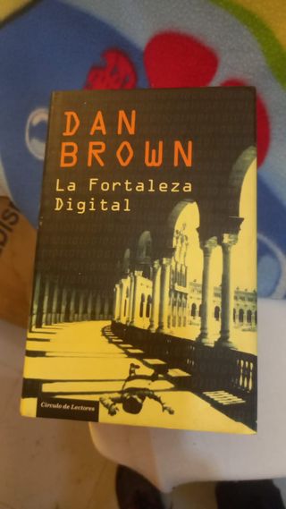 LA FORTALEZA DIGITAL. DAN BROWN. LIBRO