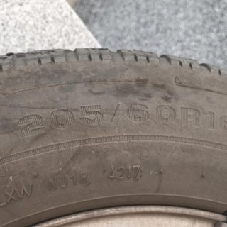 Venta de Llantas Audi a4 con neumatico de Invierno