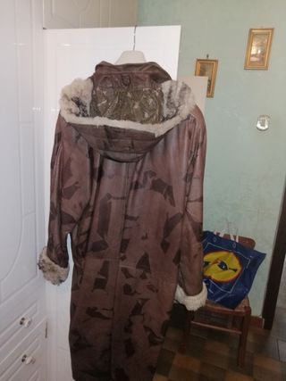 Cappotto in Pelle con cappuccio