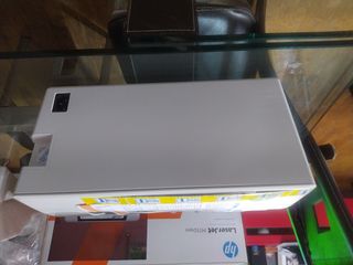 Impresora Láser Jet M110we HP