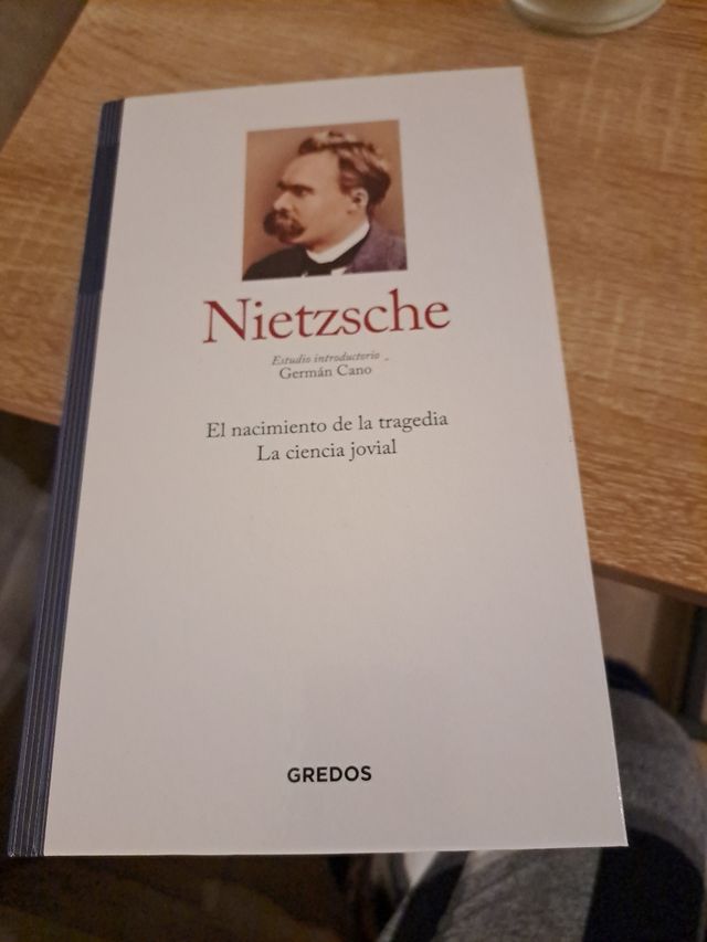 El nacimiento de la tragedia