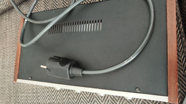 Amplificador Rotel Ra 210