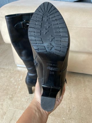 Botas altas de piel