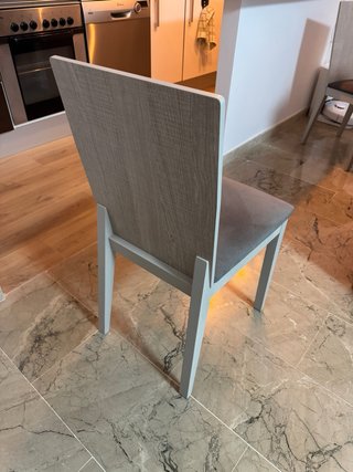 Mesa de comedor extensible y sillas