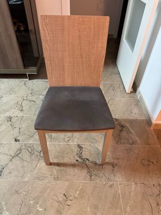Mesa de comedor extensible y sillas