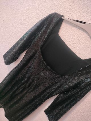 Vestido negro de lentejuelas Sfera