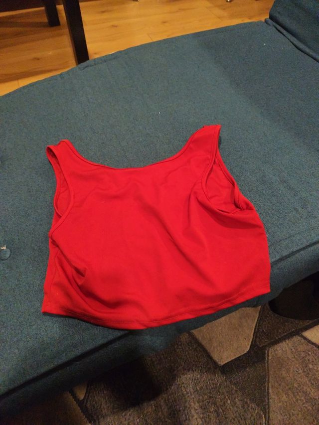 Top sencillo color rojo