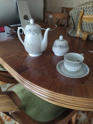 muebles comedor años 70: aparador, mesa, sillas...