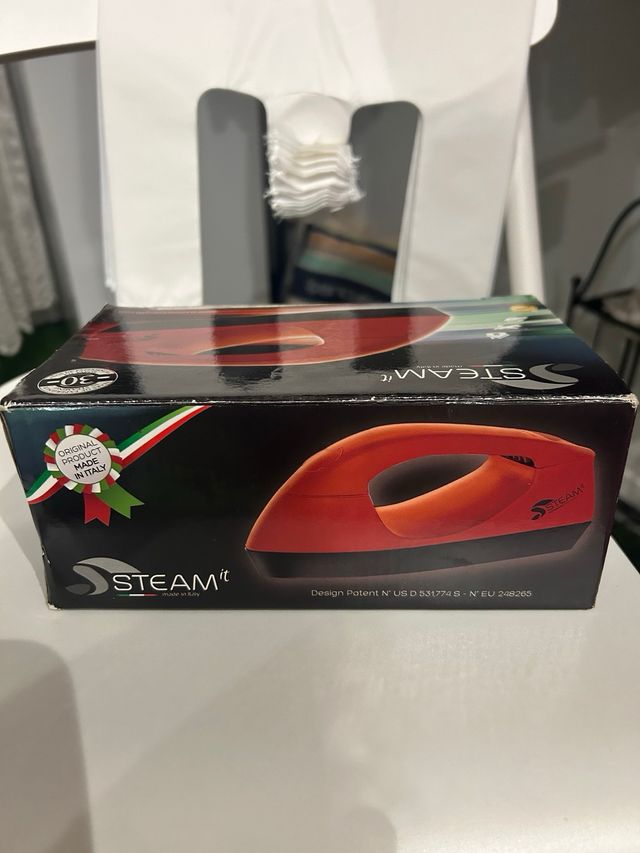 Plancha vapor vertical ropa