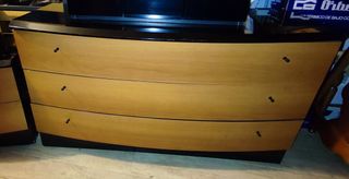 Cajonera y mesitas de noche