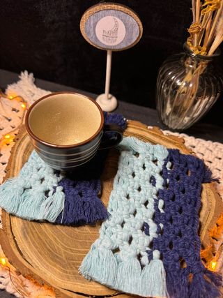 2 Sottobicchieri azzurri e blu macramé