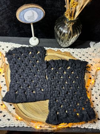 2 sottobicchieri neri macramé