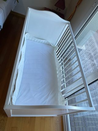 Cuna blanca ikea  y colchon 