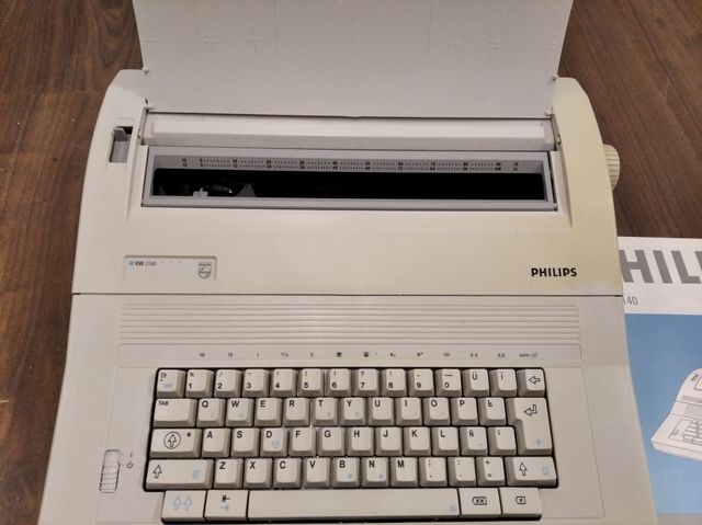 Maquina de escribir eléctrica