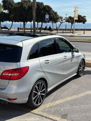 Mercedes-Benz B220 B220 2013