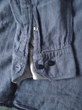 Camisa gris de Emidio Tucci