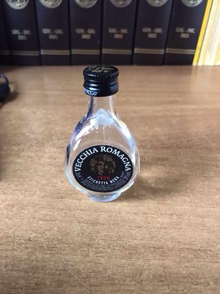 Bottiglietta vecchia romagna