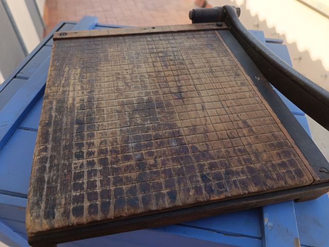 GUILLOTINA PAPEL ANTIGUA