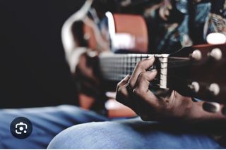 Se ofrece duo acustico en directo , pop español