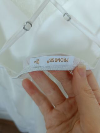 Camisón corto de novia preparativos de encaje