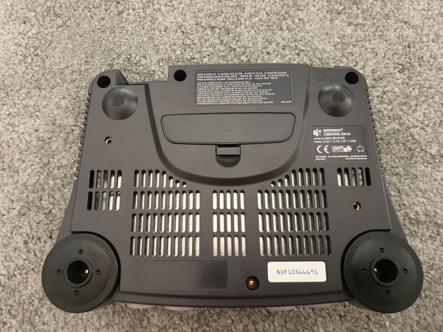 Nintendo 64 con mando y caja originales
