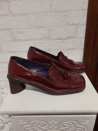 Zapato charol granate