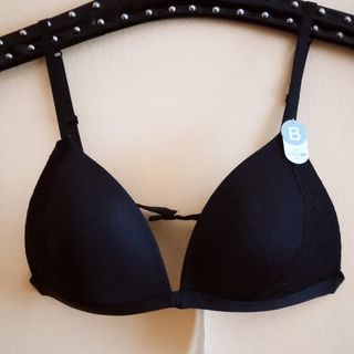 Sujetador negro nuevo. Talla 95B.