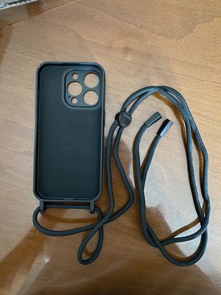 custodia cellulare iphone 15 pro con cordino nuovo