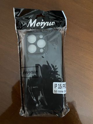 custodia cellulare iphone 15 pro con cordino nuovo