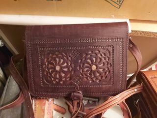 Bolso cuero artesanal hecho a mano