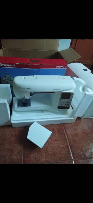 Máquina de coser Husqvarna viking