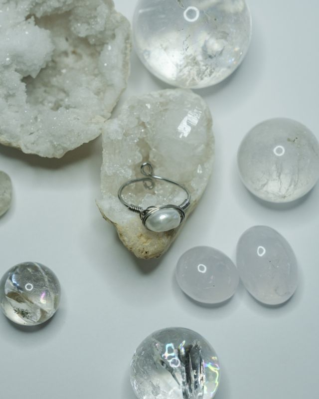 Anello con perla d'acqua dolce 