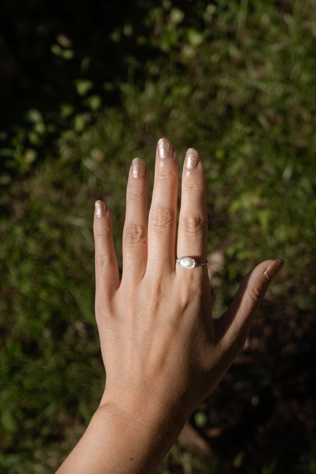 Anello con perla d'acqua dolce 