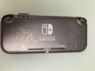 Nintendo Switch Lite edizione Dialga e Palkia