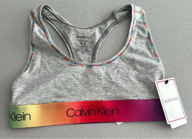 Top Calvin Klein NUEVO