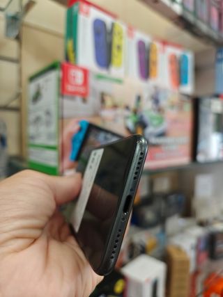 Apple iPhone 8 64GB Buen Estado - Color Gris