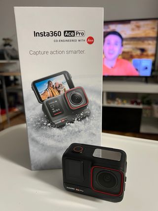 Insta360 ace pro