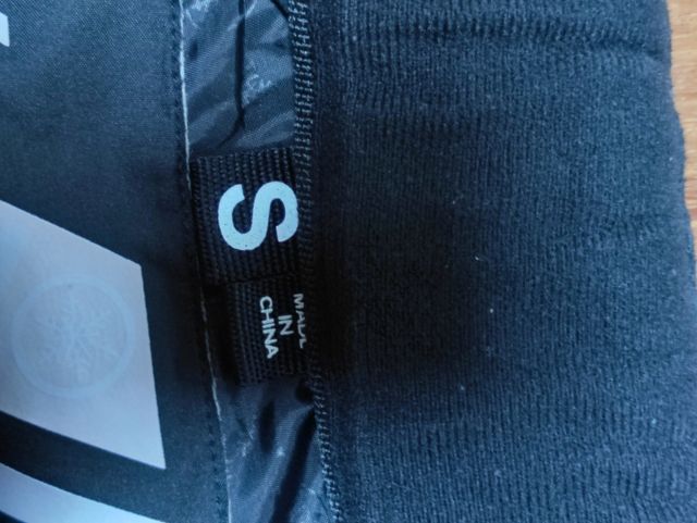 Completo da sci e snowboard