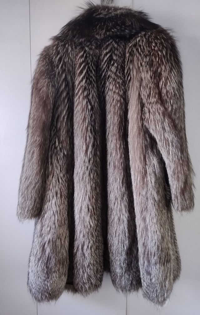 Abrigo de piel de zorro.