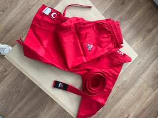 Kimono karate rojo niño marca Fuji