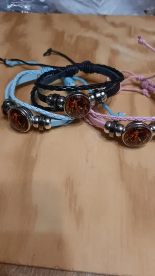 San Miguel , pulseras cuero , Varios colores.