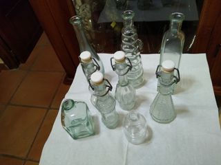 LOTE DE 9 BOTELLITAS MINIATURA CRISTAL.