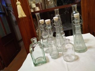 LOTE DE 9 BOTELLITAS MINIATURA CRISTAL.