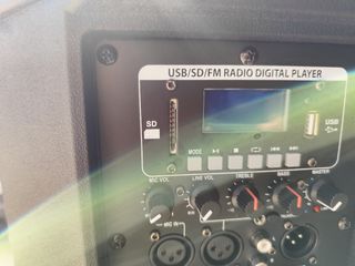 Altavox autoamplificado