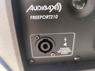 Altavox autoamplificado