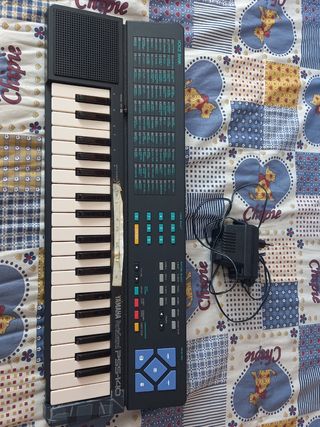 Órgano Yamaha Pss-140