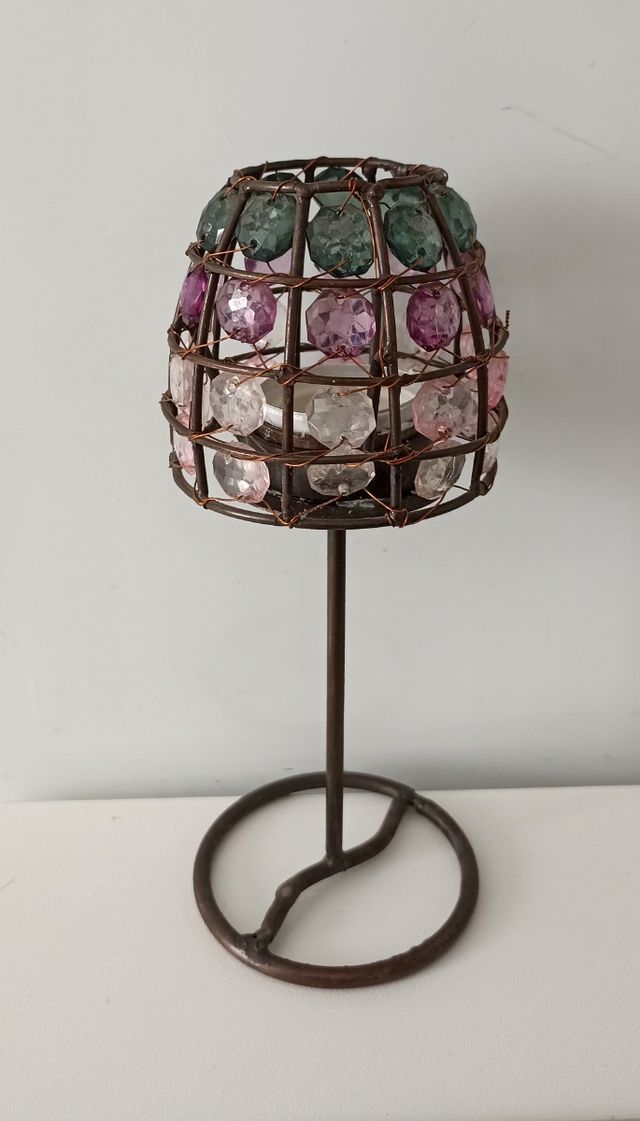 Portavela de hierro con cristales