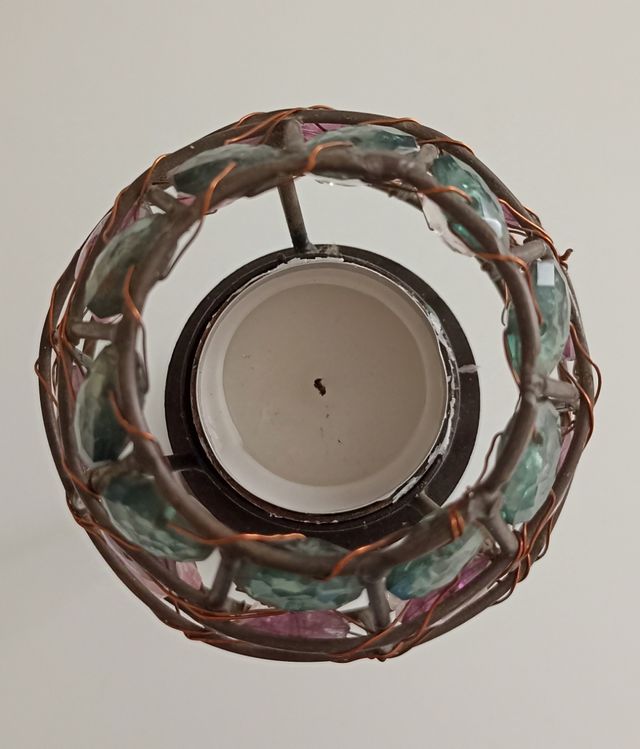 Portavela de hierro con cristales