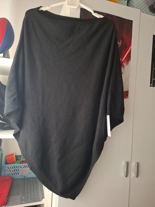 Poncho negro