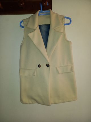 2×1 Chaleco otoño + Vaquero bordado